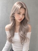 アーティカル 福岡天神(ARTICAL)&nbsp;シルバーホワイト ハイトーンカラー プルエクステ ロング 20代