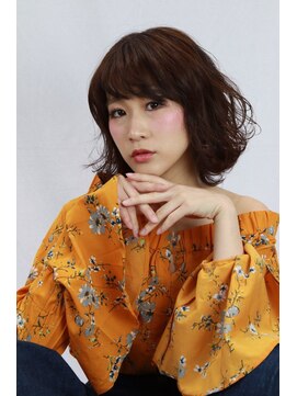 アブソ(Absolute) 切りっぱなしボブ×ナチュラルコテ巻き