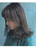 クラン(clan)&nbsp;clan<アッシュカラー斜めバング　重軽ウェーブ＞