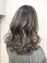 モ ディープ 泰夢(mo’Deep 泰夢)&nbsp;シナモンベージュ×バレイヤージュ