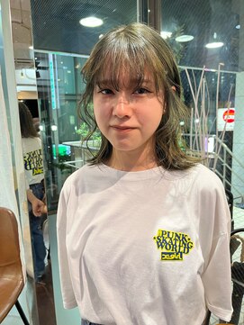 ヘアーアンドメイク ビス(HAIR&MAKE bis) 透け感◎オリーブカラー☆【多田 華歌】