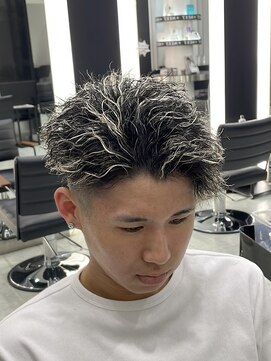 ネクストゼロ(NEXT zerO) かきあげアップバング