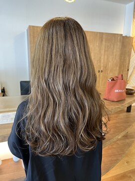 バイエイト 野並店(By Eight) ハイトーングレージュ×艶々ロング