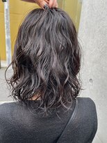 レジュアル(RESSUAL) メルティーカラーフェミニンロング似合わせウェーブミディアム