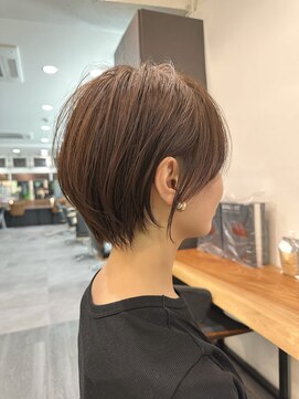 ビューエヒメ(VIEW EHIME) 20代30代40代秋色くすみベージュ耳かけボブ