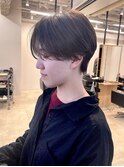 ハンサムショート レイヤーカット おしゃれ女子 赤み消しカラー
