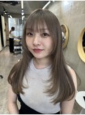 ミルクティーベージュ レイヤー 顔まわりカット