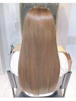 クク(coucou)&nbsp;《湿気ケア×極上艶》髪質改善ストレート×ロング