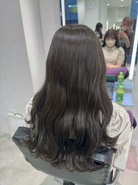 デコラソラン 本川越(DECORA SORAN) 透明感抜群!オリーブグレージュ