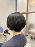 《ベーシックなショートボブ》