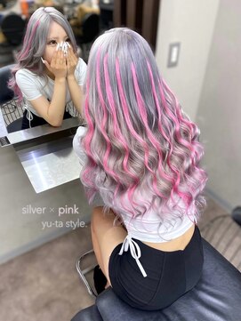 エミーバイモアムー(Emmie byMoremuu) 【YU-TA】シルバー/エクステ