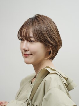 七ッ星+ 大人かわいい耳かがショート