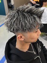 ダズルヘアラッシュ(DAZZLE hair RUSH)&nbsp;名古屋八事金メッシュシルバーメッシュ細め太めハイライトパーマ