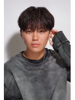 ウーズ ハラジュク(Ooze.HARAJUKU) ハッシュカットグレージュデザインカラーツートーンカラー原宿