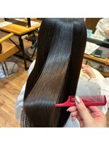 シキオリ(SHIKIORI)&nbsp;思わず触れたくなるような艶髪に◎