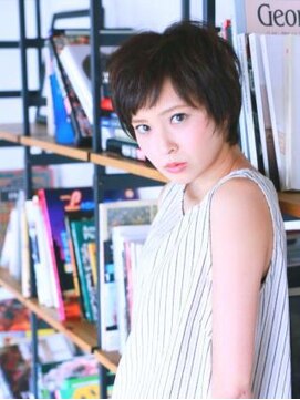 エアー 銀座タワー(AIR) 暗髪 チョッピーバングショート