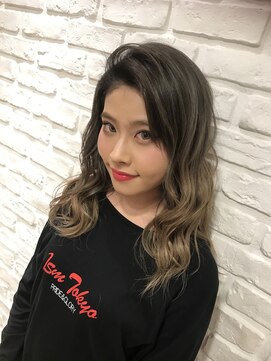 イズム 北千住店(ISM) 【ISM 北千住】グロッシーグラデーション