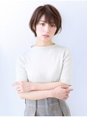 フレンチシックなオーバルショート
