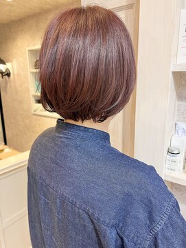 キャアリー(Caary) 福山市美容室Caaryボルドーピンク エレガント大人ショートボブ