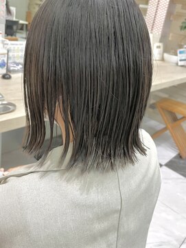 テテ(TETE) ボブ/切りっぱなしボブ/外ハネボブ