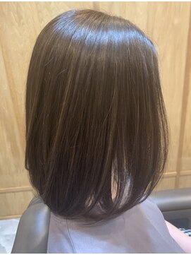 ロエ 平尾山荘(loe) 【脱白髪染めハイライト】大人女性のためのハイライトボブ/平尾