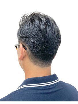 黄ぐまくん美容室 メンズ　ツーブロック