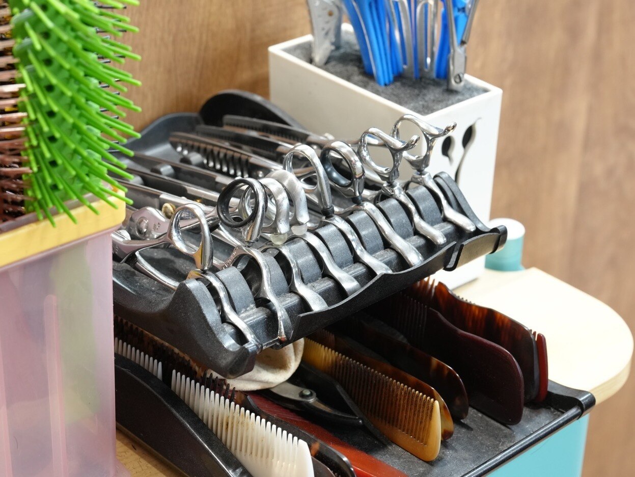 商品詳細     床屋・理容店・美容室・美容院・ヘアサロンさん必見家具3点セット 商品詳細 床屋・理容店・美容室・美容院・ヘアサロンさん必見家具3点セット