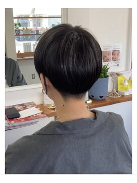 ヘアーアンドメイクアップモパ ショートbob