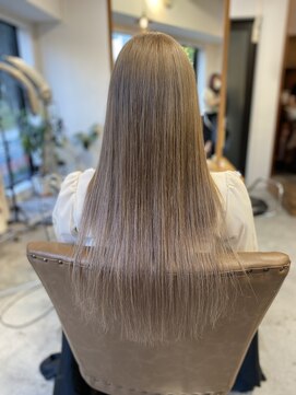 フツーロ 栄(FUTURO) プルエクステ