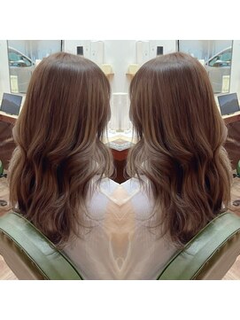 リン(Lin.) 【透明感ある大人グレージュ】 山下 泰世