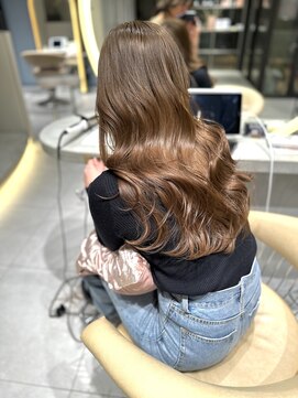 ロンドルピナス 小倉(Lond Lupinus) ミディアムヘア暗めカラー/デザインカラー/フェイスフレーミング