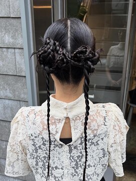 シー(si) 個性派お呼ばれヘア