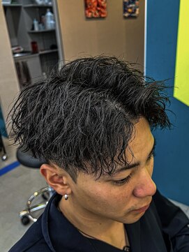 ダズルヘアラッシュ(DAZZLE hair RUSH) 束感ツイストスパイラルパーマ!