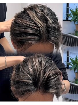 ステラ(STELLA) メンズ/バレイヤージュ/センターパート/ブリーチ&ダブルカラー