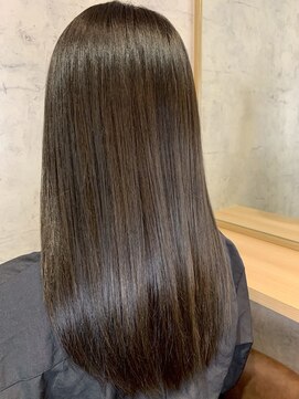 アフィナー(Afinar) 【横浜駅/横浜西口】 ダークアッシュ