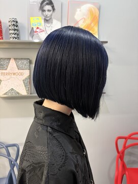 ローグ(LOGUE) ボブ×ネイビーブルー