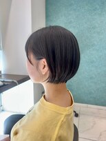 リズ(Rizz)&nbsp;コロンとシルエットショートボブ