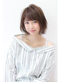 大人可愛い外ハネレイヤーボブルフ　アッシュブラウン　奈良清水
