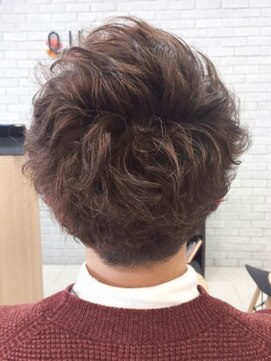 ミーティア バイ クアトロ(Meteor By QUATRO) 束感ツーブロック×モテブラウン