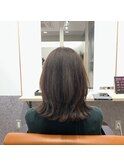 カーキベージュ×外はねレイヤー