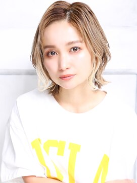 クラッチ 名古屋(CLUTCH) 大人可愛い小顔美髪ツヤ髪ハイトーン外ハネワンカールA9