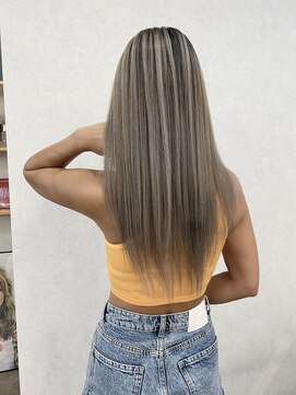 エル オオサカ 心斎橋店(L. OSAKA) シャドールーツグラデーション_グレージュカラー_Y95