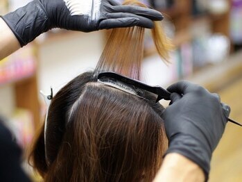 ヘアーオアシス ビオトープサン(Hair Oasis biotope SUN)の写真/オーガニック認証[Villa Lodola]取扱いサロン。天然由来のカラー剤で頭皮に優しく、艶と手触りも満足度◎