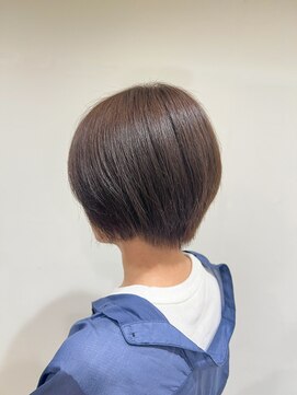 ブカブク(BUKA BUKU) ショートスタイル　ライトベージュ