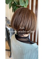 アッシュ アーティスティック スタジオ オブ ヘア(Ash artistic studio of hair) 頭筋リリースヘッドスパ