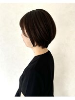 ヘアアンドメイク エジェリ(hair&make egerie)&nbsp;イノアグレージュカラー・耳かけ前下がりショートボブ