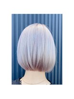 ハートリンク(HeartLink)&nbsp;切りっぱなしボブ＆ホワイトカラー