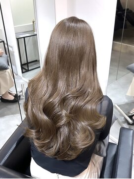 エル バイ アンキシム(elu by AHNKISM) 韓国風レイヤーカット顔まわりくびれオルチャン堀江