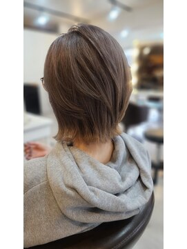 トモズヘアデザイン(Tomo's Hair Design) レイヤーボブ　シナモンベージュ