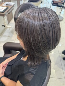 ツヤ感重視の大人ナチュラルミディアム